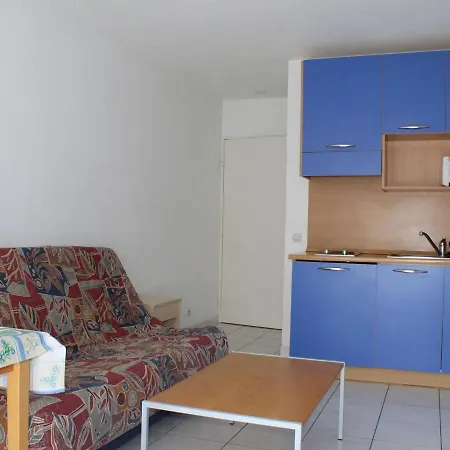 Apartment 3 Pieces Avec Piscine, Proche Et Commerces - Villeneuve-loubet, Ideal Pour 4 Personnes - Fr-1-252a-40 Villeneuve-Loubet