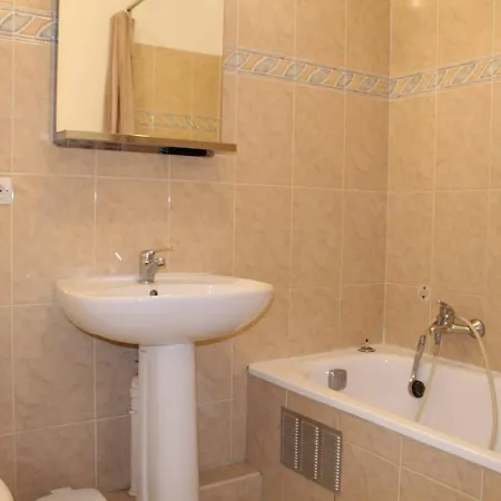 3 Pieces Avec Piscine, Proche Et Commerces - Villeneuve-loubet, Ideal Pour 4 Personnes - Fr-1-252a-40 Apartment Villeneuve-Loubet